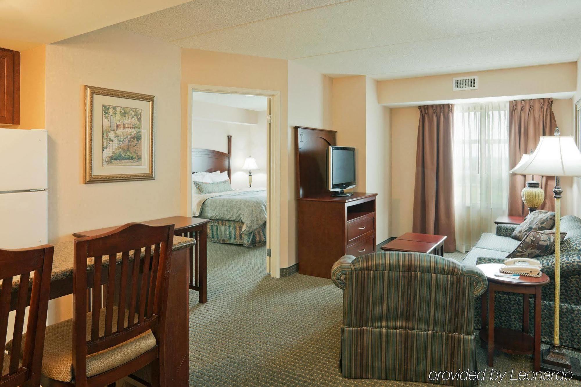 Staybridge Suites Guelph, An Ihg Hotel Room photo